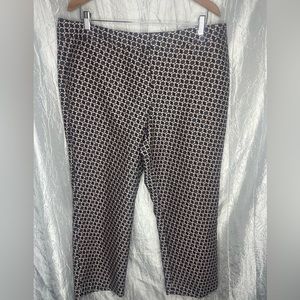 Ann Taylor Factory adorable crop curvy fit pants with pockets -perfect for fall